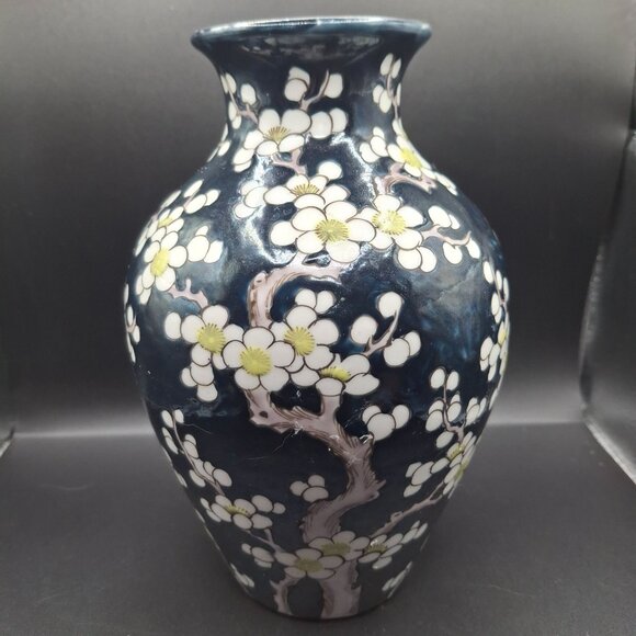 Japanese Hand-Painted Ceramic Vase White Floral Design Navy Blue Finish Antique - Picture 2 of 9